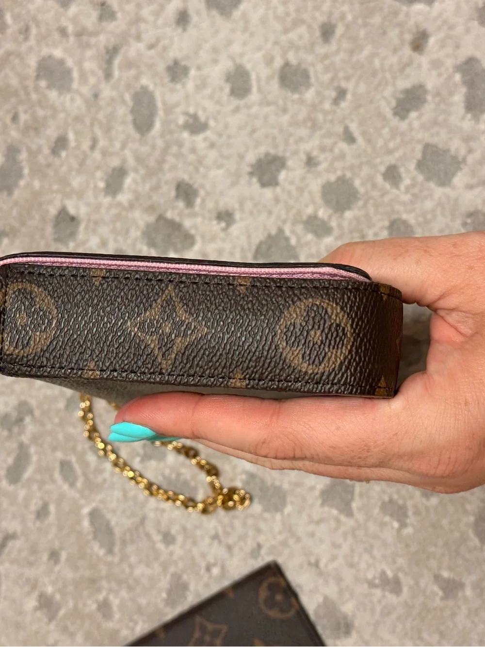 Louis Vuitton 2022 Holiday Felicie